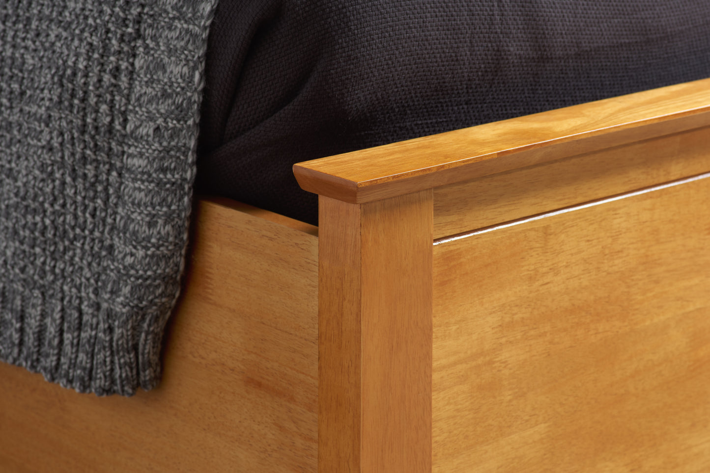 Phoenix Ottoman Bed Oak